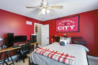 Remarkable 1.5 story home in the Legends Golf Community! on Country Club at the Legends in Missouri - for sale on GolfHomes.com, golf home, golf lot