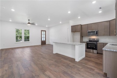 Elegant Bella Vista Home - Prime Location! Welcome to 11 Romine on Branchwood Golf Course in Arkansas - for sale on GolfHomes.com, golf home, golf lot