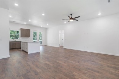 Elegant Bella Vista Home - Prime Location! Welcome to 11 Romine on Branchwood Golf Course in Arkansas - for sale on GolfHomes.com, golf home, golf lot