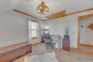 ***MOTIVATED SALES*** Stunning 3-bed/2-bath home offering on Scottsboro Golf and Country Club in Alabama - for sale on GolfHomes.com, golf home, golf lot