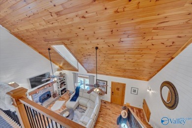 ***MOTIVATED SALES*** Stunning 3-bed/2-bath home offering on Scottsboro Golf and Country Club in Alabama - for sale on GolfHomes.com, golf home, golf lot