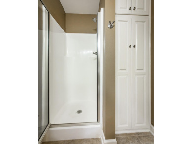 This beautiful 4 bedroom, 3.5 bath home in the highly on Greystone Country Club in Arkansas - for sale on GolfHomes.com, golf home, golf lot