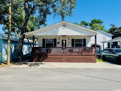 NEW TO MARKET IN OCEAN LAKES! GROUND LEVEL STICKBUILT 2 BED/2 on Prestwick Country Club in South Carolina - for sale on GolfHomes.com, golf home, golf lot