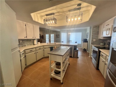 PAID SOLAR!!!   Live where you play--this beautifully maintained on Lakeview Executive Golf Course in Nevada - for sale on GolfHomes.com, golf home, golf lot