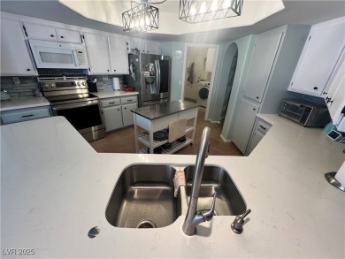 PAID SOLAR!!!   Live where you play--this beautifully maintained on Lakeview Executive Golf Course in Nevada - for sale on GolfHomes.com, golf home, golf lot