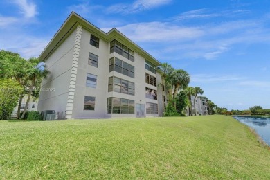 Spacious and maintained 2 bedroom, 2 bathroom Whitehall condo in on Pine Island Ridge Country Club in Florida - for sale on GolfHomes.com, golf home, golf lot