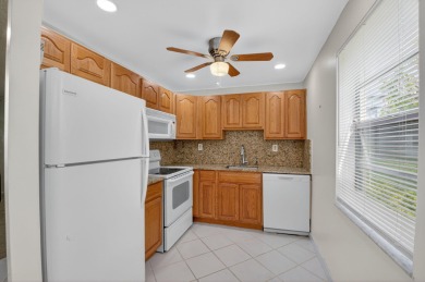 2 Bed / 2 Bath First floor unit in Kings Point Golf and Country on Kings Point Golf -Flanders Way in Florida - for sale on GolfHomes.com, golf home, golf lot