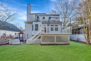 Welcome to this charming 3 bedroom,2.5 bath Colonial home in the on Rolling Oaks Golf Course in New York - for sale on GolfHomes.com, golf home, golf lot