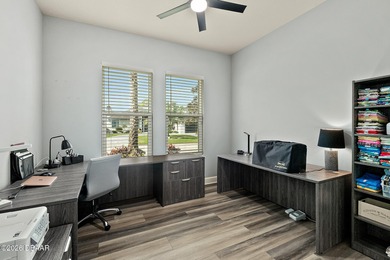 Welcome to this beautifully appointed 3-bedroom, 2-bath home on Plantation Bay Golf and Country Club in Florida - for sale on GolfHomes.com, golf home, golf lot