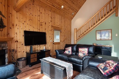 Golf-course chalet in Eagle Crest Resort offering 3 bedrooms and on Eagle Crest Golf Resort - Resort Course in Oregon - for sale on GolfHomes.com, golf home, golf lot