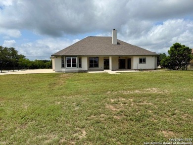 Welcome to this beautifully appointed *Like New* home, Sitting on Alsatian Golf Club in Texas - for sale on GolfHomes.com, golf home, golf lot