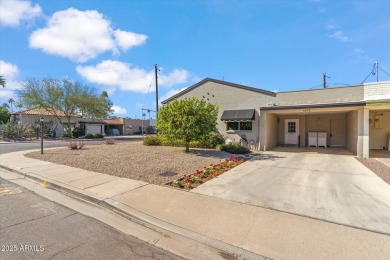 AMAZING SINGLE LEVEL, CORNER LOT, 2 BEDROOM, 2 BATHROOM HOME IN on Scottsdale Shadows in Arizona - for sale on GolfHomes.com, golf home, golf lot