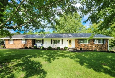 This well maintained brick ranch style home located in a on Lakeshore Country Club in Kentucky - for sale on GolfHomes.com, golf home, golf lot