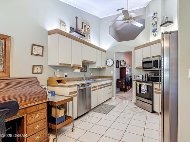 Lovely 3-bedroom, 2-bath home in a desirable golf community. The on Hidden Lakes Golf Club in Florida - for sale on GolfHomes.com, golf home, golf lot