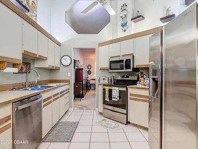 Lovely 3-bedroom, 2-bath home in a desirable golf community. The on Hidden Lakes Golf Club in Florida - for sale on GolfHomes.com, golf home, golf lot