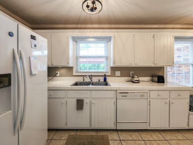 This well maintained brick ranch style home located in a on Lakeshore Country Club in Kentucky - for sale on GolfHomes.com, golf home, golf lot