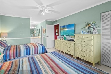 Welcome to these spacious 2bedrooms/2 bathrooms located on the on Inverrary Country Club in Florida - for sale on GolfHomes.com, golf home, golf lot