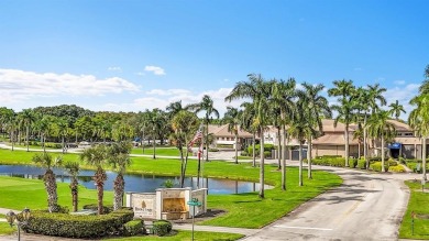 Beautiful 2-bedroom, 2-bath condo with den located in the on Boca Lago Golf and Country Club in Florida - for sale on GolfHomes.com, golf home, golf lot