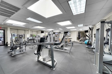 Beautiful 2-bedroom, 2-bath condo with den located in the on Boca Lago Golf and Country Club in Florida - for sale on GolfHomes.com, golf home, golf lot