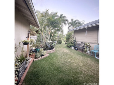 WELL MAINTAINED 2 STORY 4 BEDROOM, 3 FULL BATH HOME. YOU WILL on Coral Creek Golf Course in Hawaii - for sale on GolfHomes.com, golf home, golf lot