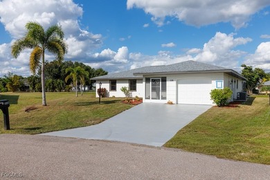 Price reduced and seller motivated! Welcome to this beautifully on Kingsway Country Club in Florida - for sale on GolfHomes.com, golf home, golf lot