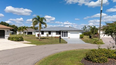 Price reduced and seller motivated! Welcome to this beautifully on Kingsway Country Club in Florida - for sale on GolfHomes.com, golf home, golf lot