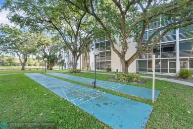 Large, updated corner unit that was originally a 2 bedroom and on Inverrary Country Club in Florida - for sale on GolfHomes.com, golf home, golf lot