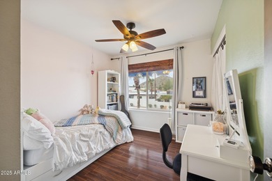 This lock-and-leave Ahwatukee townhome is ready for new owners! on Arizona Grand Resort Golf Course in Arizona - for sale on GolfHomes.com, golf home, golf lot