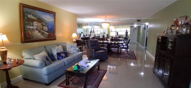 BEAUTIFUL LARGE 2 bed /2 full baths ground floor corner unit in on Sunrise Lakes Phase IV Golf Course in Florida - for sale on GolfHomes.com, golf home, golf lot