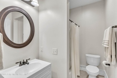 Welcome HOME! This 3-bedroom, 2-bath condo features fresh paint on Stillwaters Golf and Country Club in Alabama - for sale on GolfHomes.com, golf home, golf lot