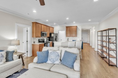 Welcome HOME! This 3-bedroom, 2-bath condo features fresh paint on Stillwaters Golf and Country Club in Alabama - for sale on GolfHomes.com, golf home, golf lot