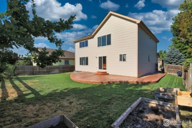 Step inside this bright & spacious 3-bedroom, 2.5-bathroom on Ute Creek Golf Course in Colorado - for sale on GolfHomes.com, golf home, golf lot