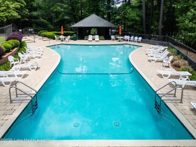 Welcome HOME! This 3-bedroom, 2-bath condo features fresh paint on Stillwaters Golf and Country Club in Alabama - for sale on GolfHomes.com, golf home, golf lot