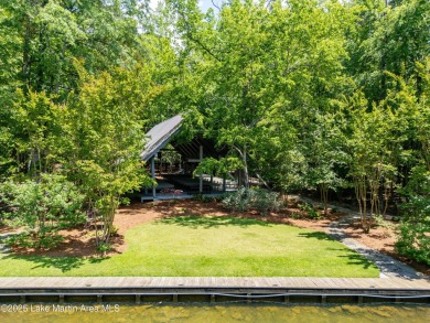 Welcome HOME! This 3-bedroom, 2-bath condo features fresh paint on Stillwaters Golf and Country Club in Alabama - for sale on GolfHomes.com, golf home, golf lot
