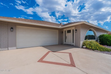 This home has had a total remodel, including new windows.It's on Stardust Golf Course in Arizona - for sale on GolfHomes.com, golf home, golf lot