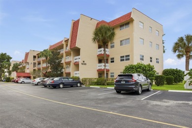MOTIVATED SELLER! Spacious 2BR/2BA second-floor condo in the on Oriole Golf and Tennis Club in Florida - for sale on GolfHomes.com, golf home, golf lot