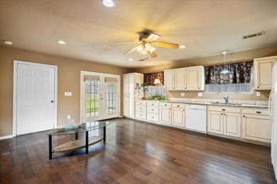 Perfect family home awaits you. This awesome home has 720 sq ft on De Cordova Bend Country Club in Texas - for sale on GolfHomes.com, golf home, golf lot