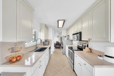 Welcome to 10255 Sunset Bend Drive, Boca Raton, FL 33428 -- on Boca Woods Country Club in Florida - for sale on GolfHomes.com, golf home, golf lot