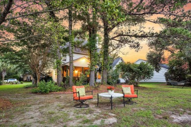 Welcome to this beautifully appointed 5-bedroom, 3.5-bathroom on Charleston National Golf Club in South Carolina - for sale on GolfHomes.com, golf home, golf lot