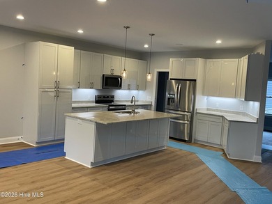 Golf Lifestyle Focus Gem!, Live on the Green - Luxury Golf Front on Seven Lakes Country Club in North Carolina - for sale on GolfHomes.com, golf home, golf lot