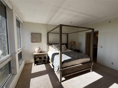 Spacious 3-Bedroom End-Unit Residence in Sought-After Beachplace on Links on Longboat Golf Club in Florida - for sale on GolfHomes.com, golf home, golf lot