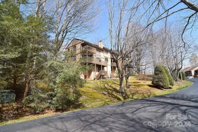 Nestled amidst the breathtaking Sugar & Grandfather Mountains on Sugar Mountain Golf Course in North Carolina - for sale on GolfHomes.com, golf home, golf lot