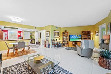 KING 2 BED-2 BATH BEAUTIFULLY REMODELED CORNER CONDO ON OAKS on Palm-Aire Country Club and Resort - The Oaks in Florida - for sale on GolfHomes.com, golf home, golf lot