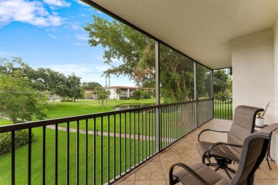 La Creme de la creme at this resort style Golf  Tennis getaway on Hollybrook Golf and Tennis Club  in Florida - for sale on GolfHomes.com, golf home, golf lot