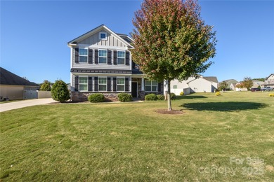 Welcome home to this move in ready 4-bedroom, 2.5-bath residence on Westport Golf Club in North Carolina - for sale on GolfHomes.com, golf home, golf lot