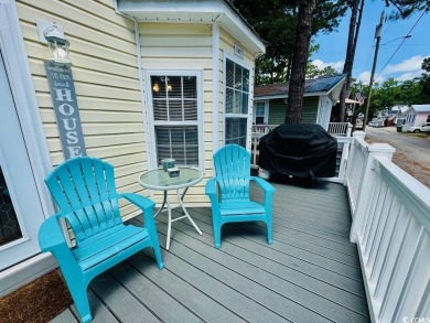 NEW LISTING IN OCEAN LAKES... WELL MAINTAINED, TURNKEY 2 BED/2 on Prestwick Country Club in South Carolina - for sale on GolfHomes.com, golf home, golf lot