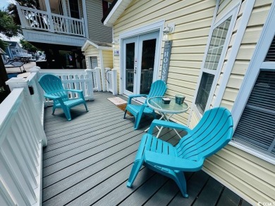 NEW LISTING IN OCEAN LAKES... WELL MAINTAINED, TURNKEY 2 BED/2 on Prestwick Country Club in South Carolina - for sale on GolfHomes.com, golf home, golf lot