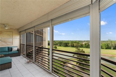 Welcome to your stunning approx. 2000 sqft condo, featuring on Inverrary Country Club in Florida - for sale on GolfHomes.com, golf home, golf lot