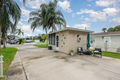 Assumable mortgage available--move in with ease and enjoy on The Great Outdoors Golf and Country Club in Florida - for sale on GolfHomes.com, golf home, golf lot