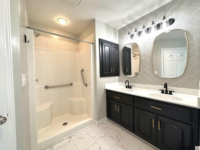 This beautifully decorated, single-level home is located above on Arrowhead Golf Club in Kentucky - for sale on GolfHomes.com, golf home, golf lot